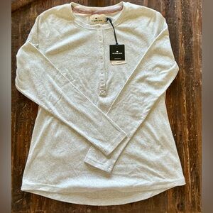 The Normal Brand Light Gray Henley Shirt Women’s Sz M NWT